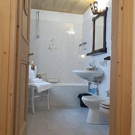 Albergo Diffuso Ornica Nel Cuore Exterior photo